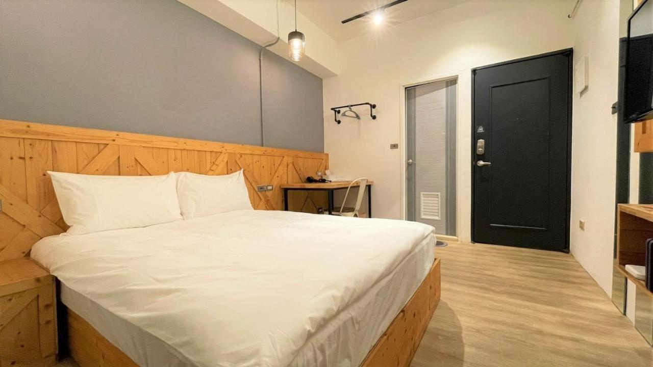 Sky Tree B&B Đài Trung Ngoại thất bức ảnh